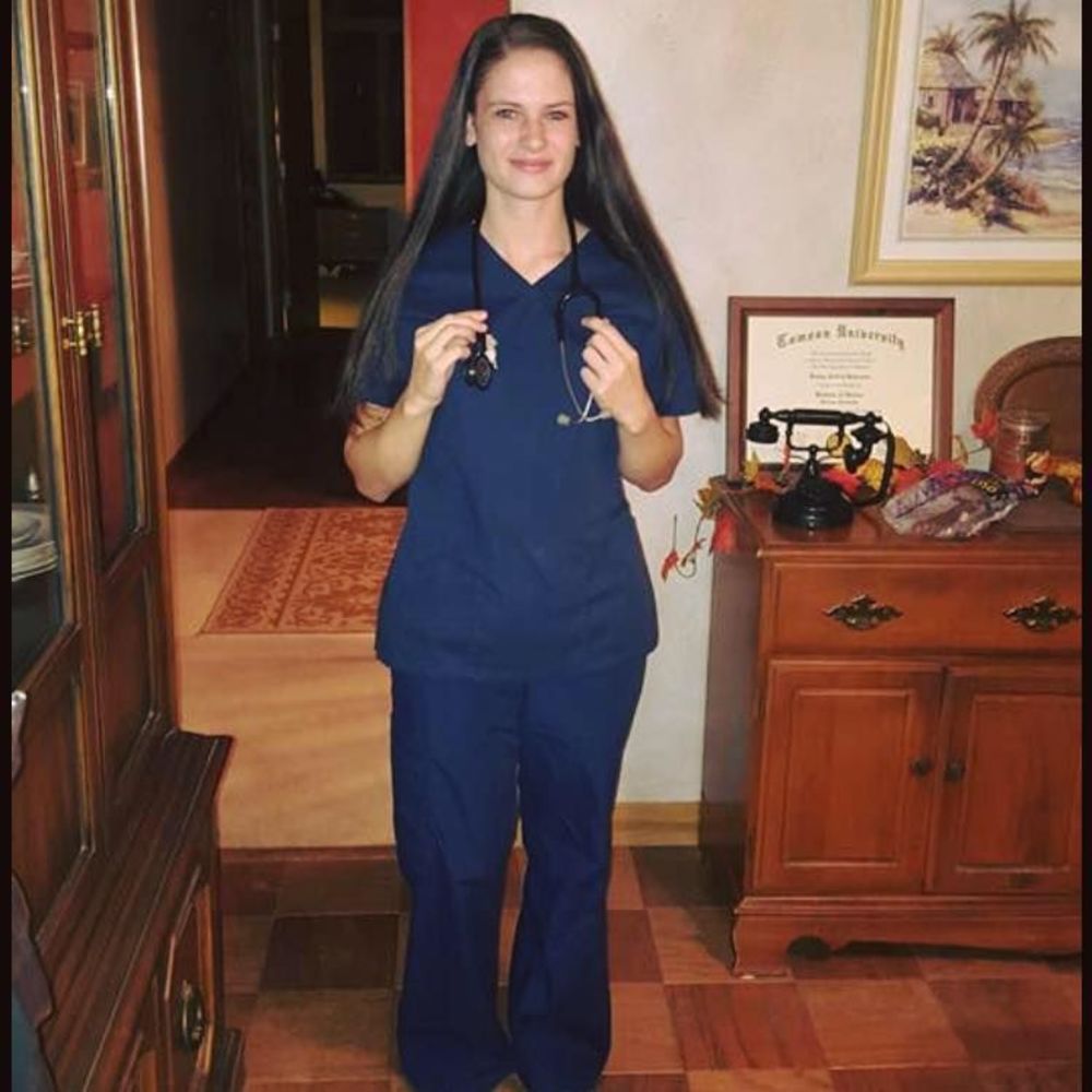 Meet your Posher, Brooke